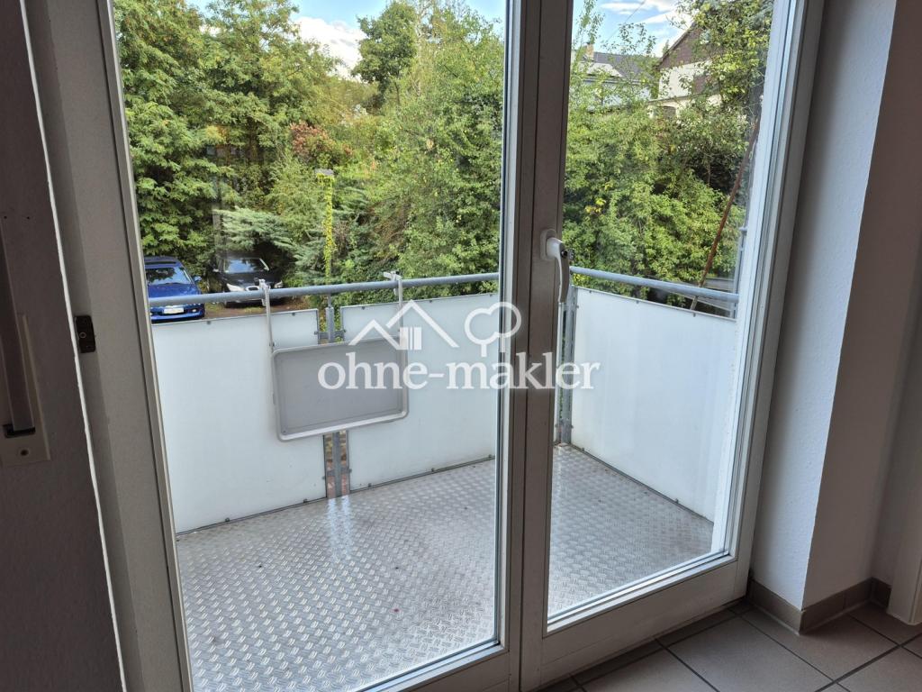 Balkon mit Blick in den Hof