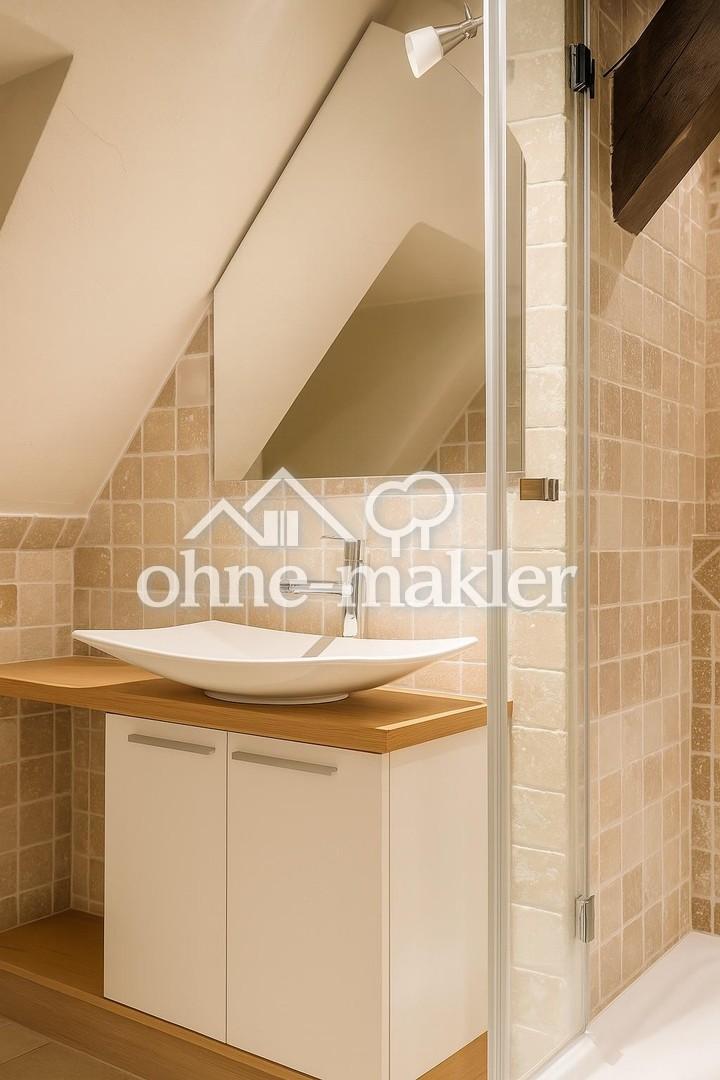 Gäste-WC mit Dusche