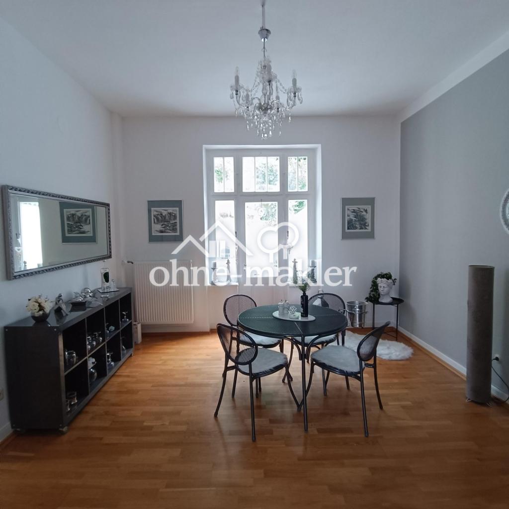 Esszimmer, Ausgang z.Balkon