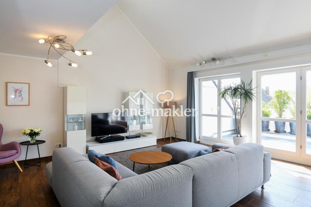 Wohnzimmer mit Terrasse