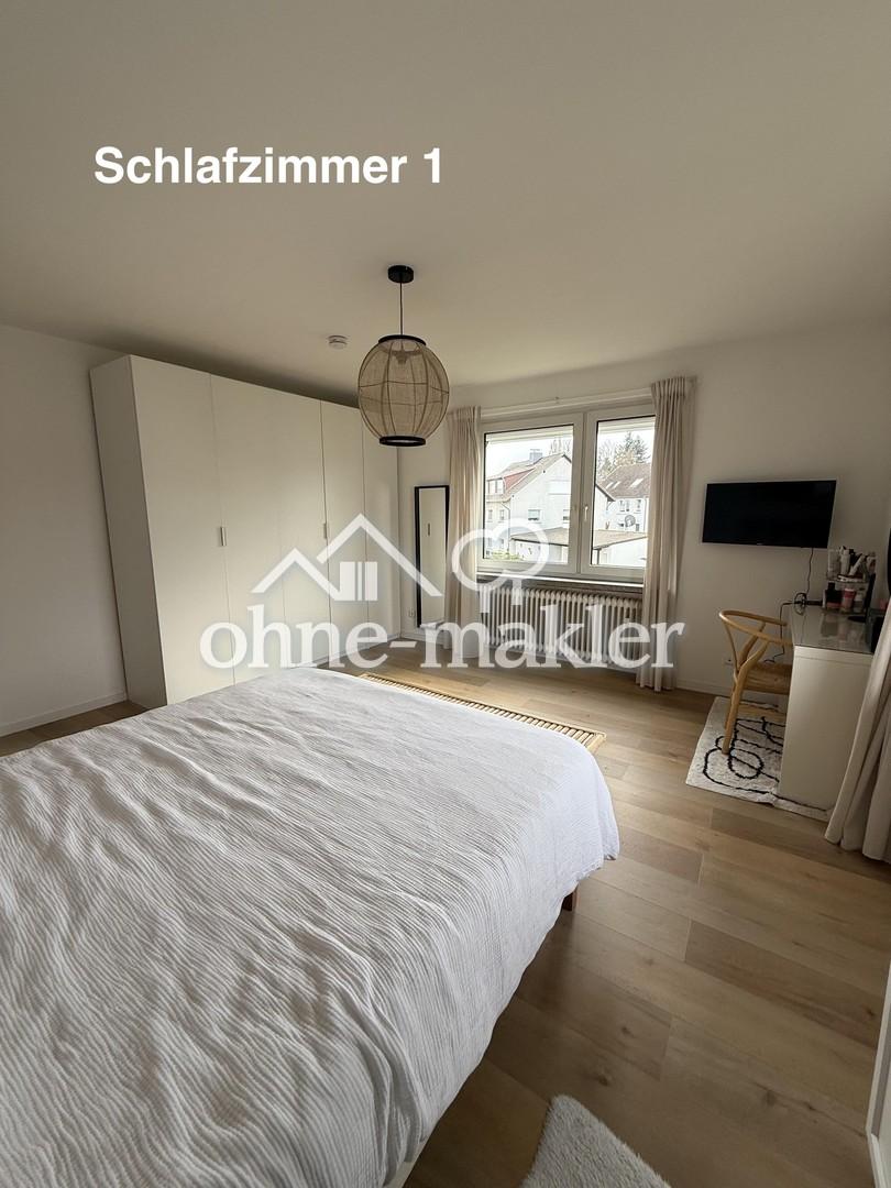 Schlafzimmer 1 (1. OG)