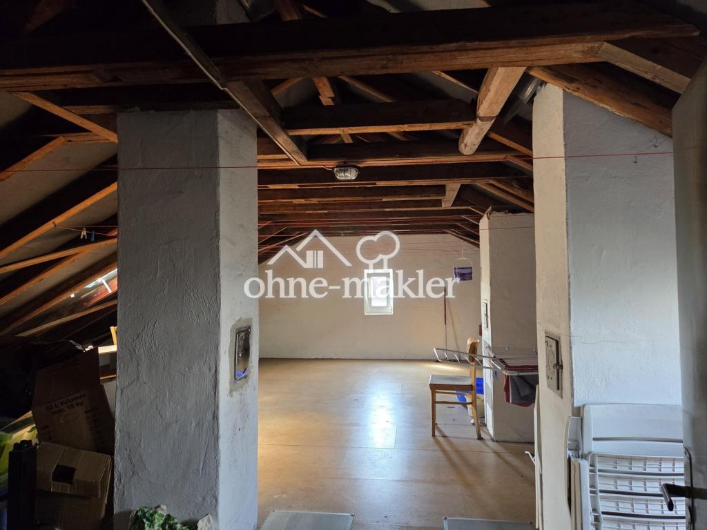 Dachboden über der Wohnung