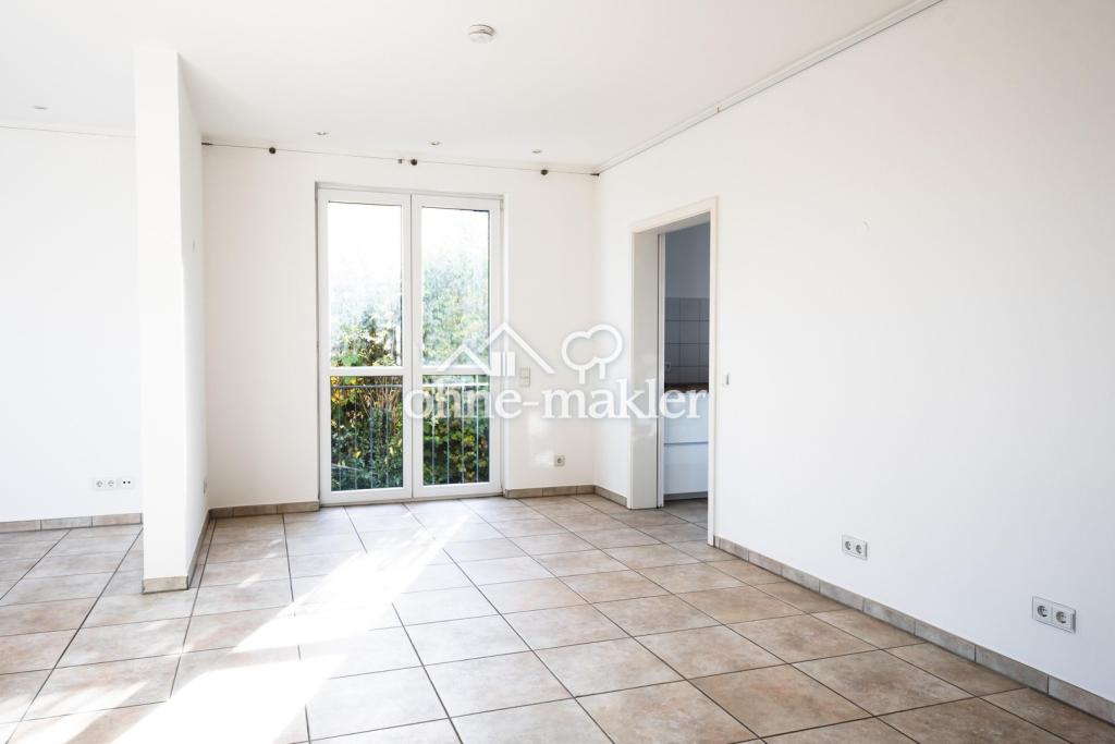 Helle Etagenwohnung mit Panoramablick - Photo 2