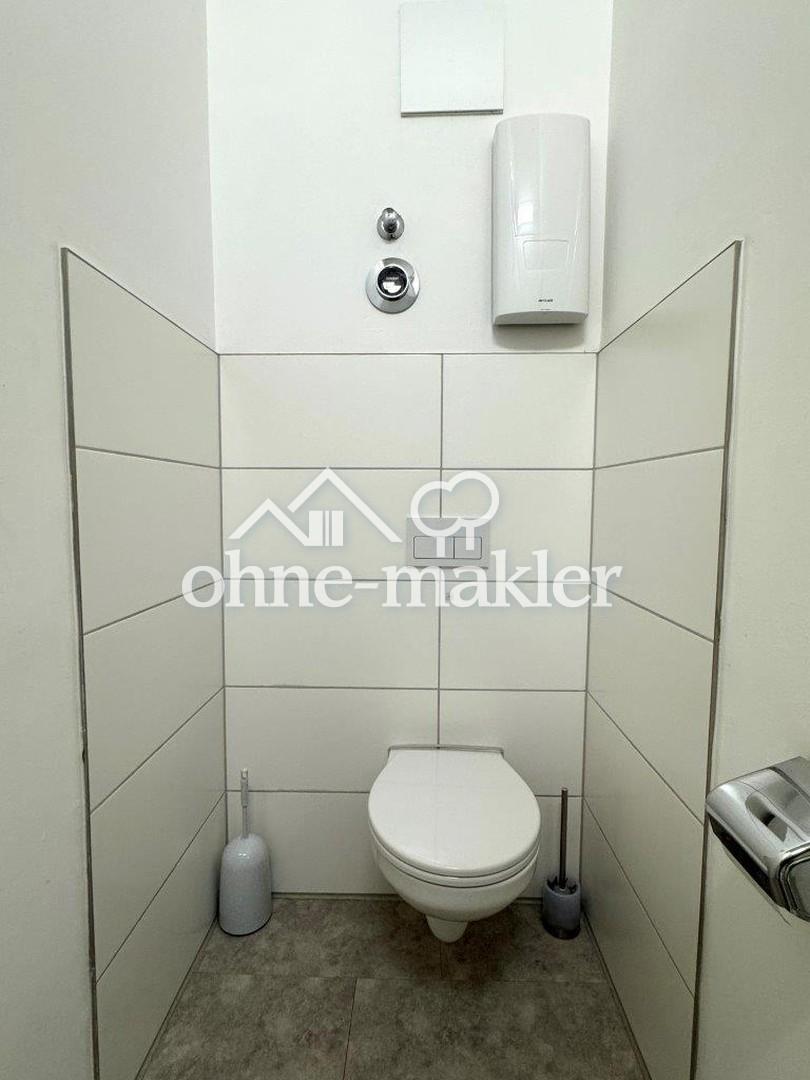 WC in B0 - 17