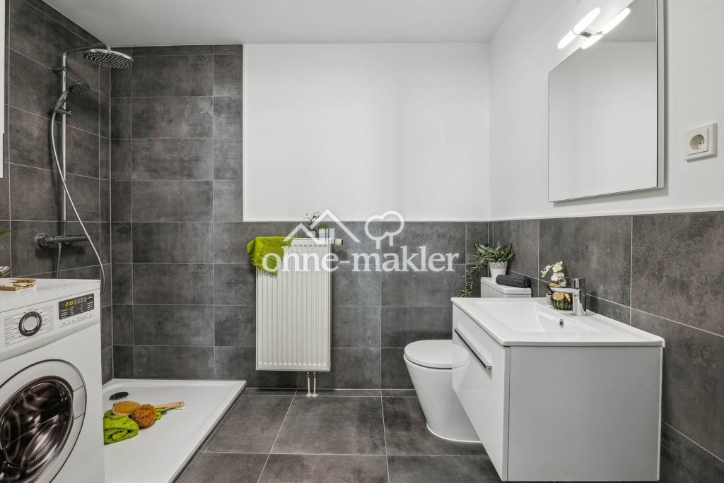 Bad mit Dusche