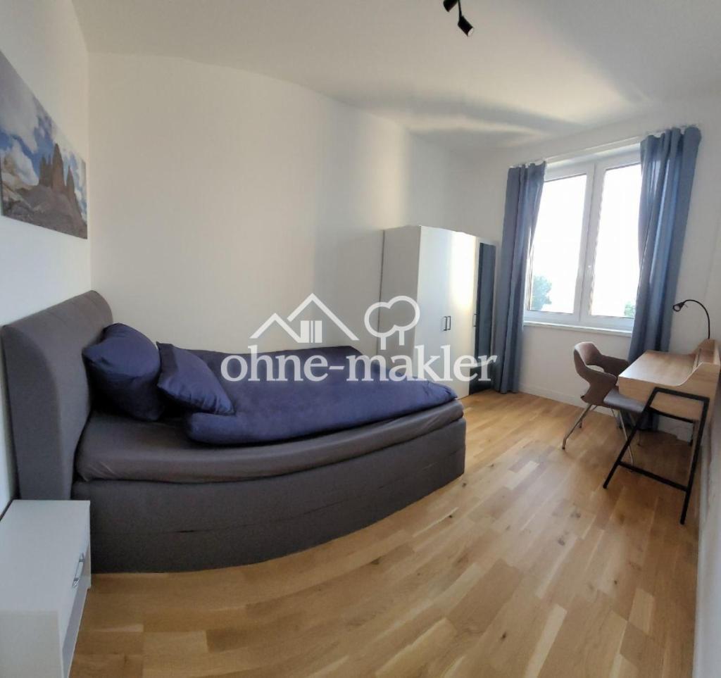 Arbeits-/Schlafzimmer 2