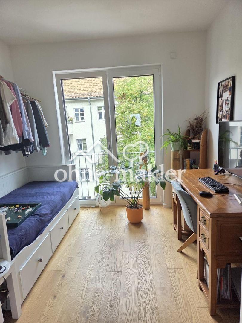 2. Schlafzimmer