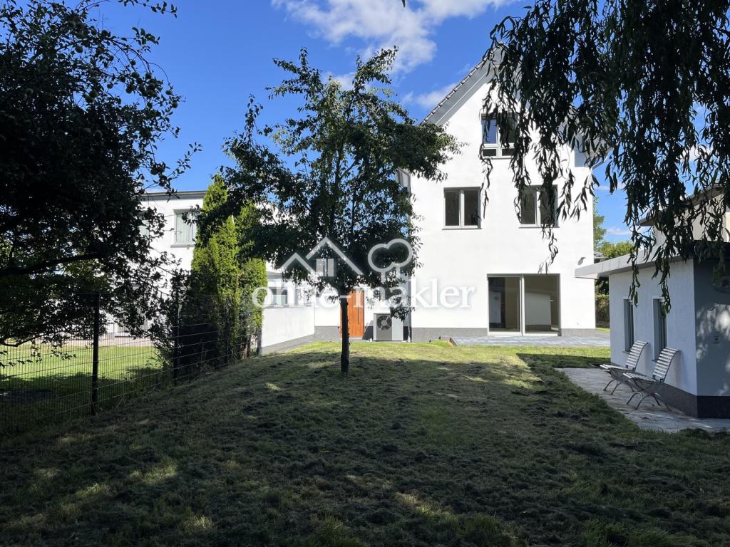 Garten am späten Nachmittag