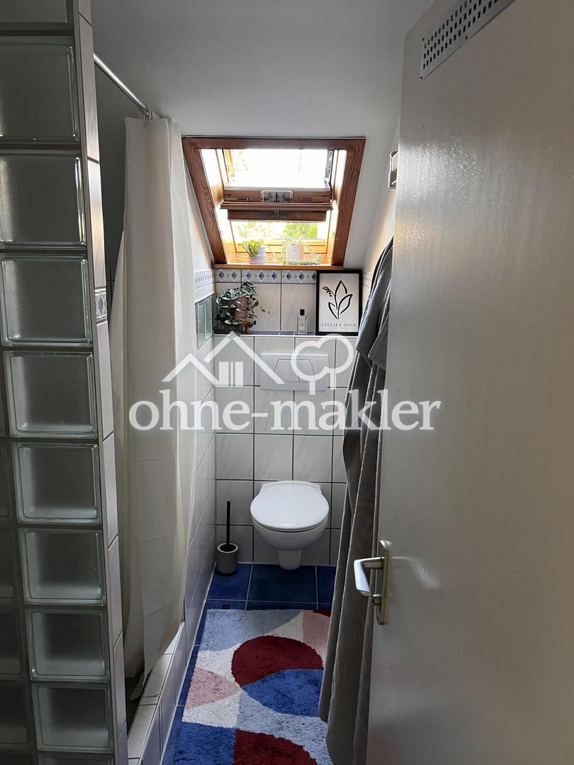 Tageslichtbad mit Dusche/WC