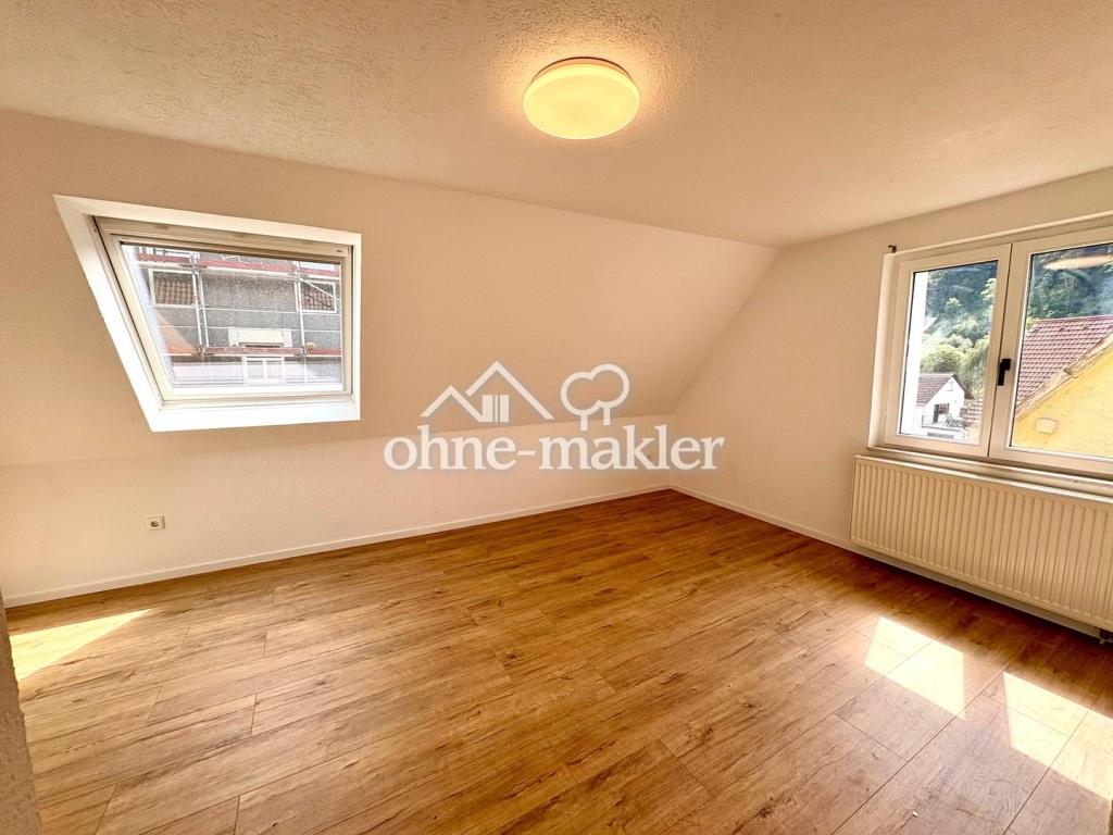 Ankleidezimmer am Schlafzimmer