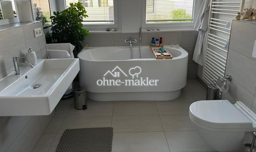 Bad mit Wanne