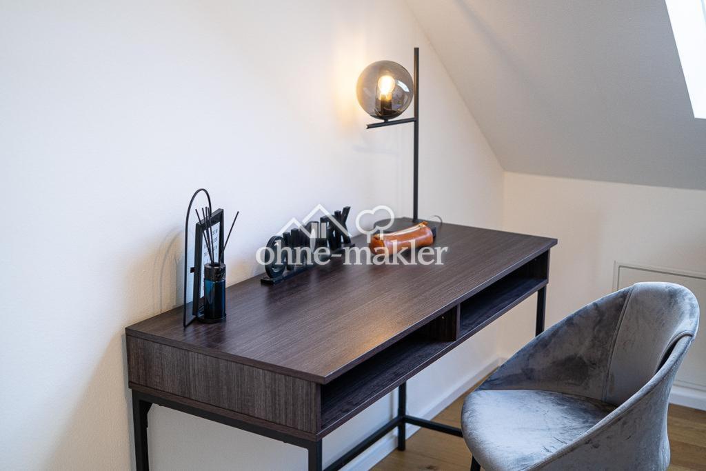 KINDER- ODER ARBEITSZIMMER