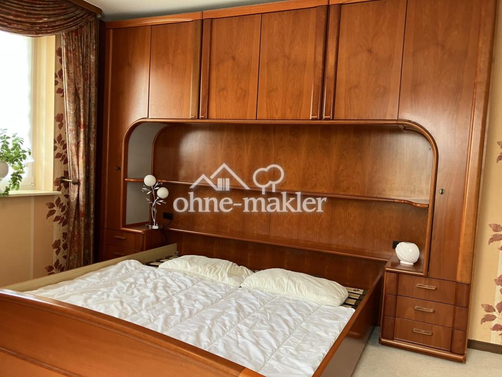 1. OG Schlafzimmer Eltern