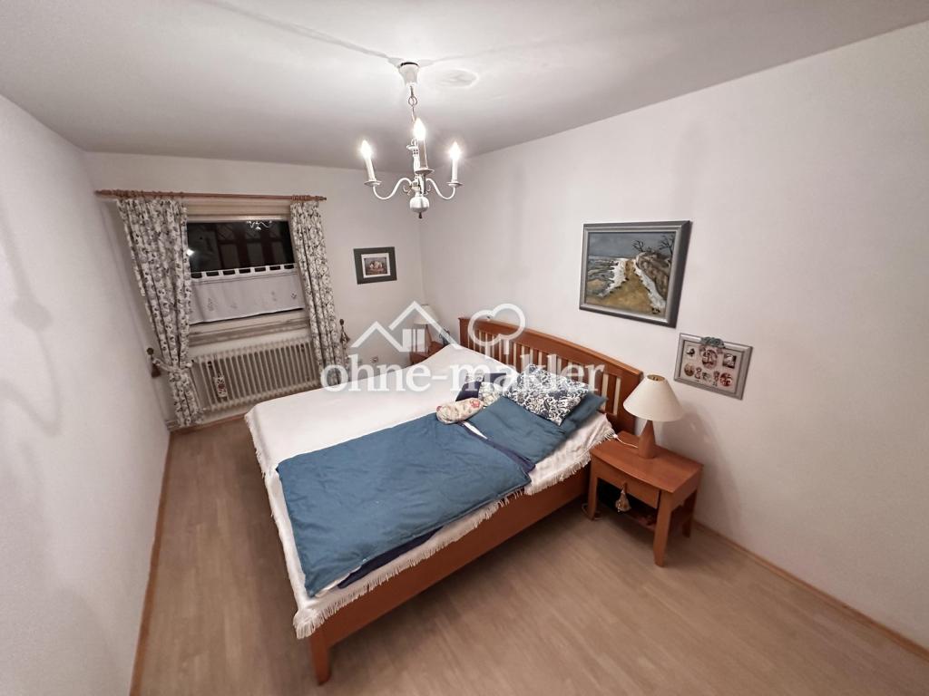 Schlafzimmer 2 OG
