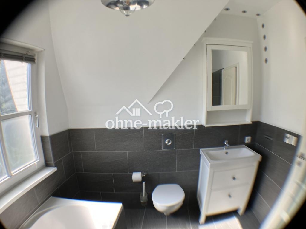WC und Waschbecken sind neu