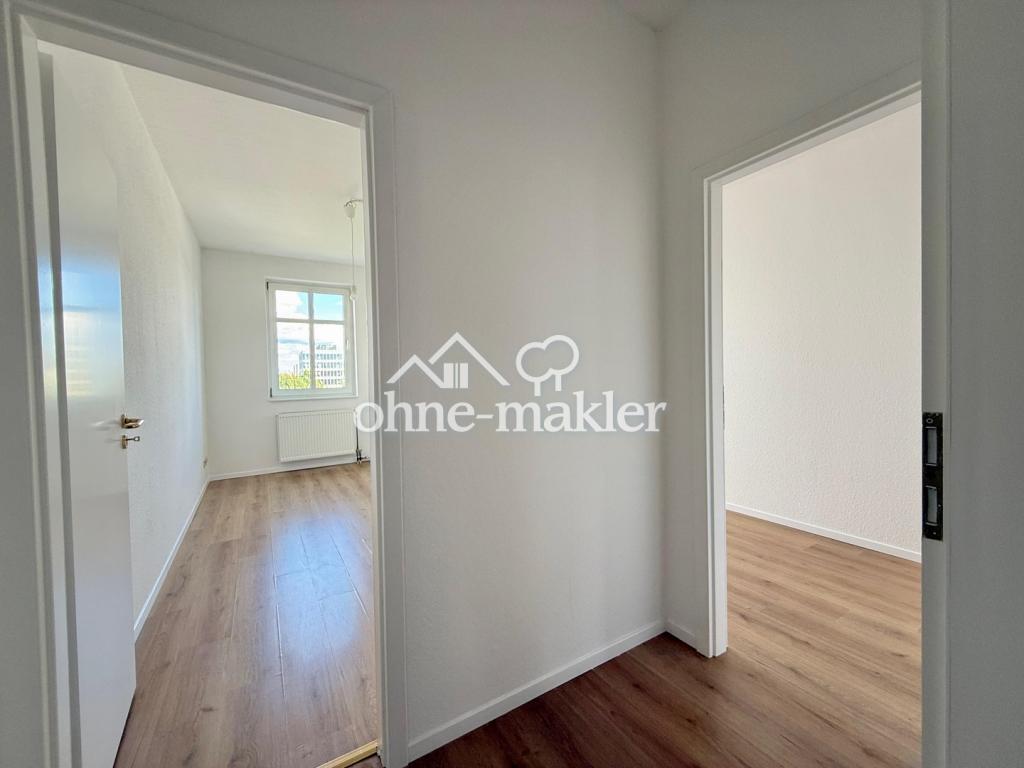 Flur zw. Zimmer 2 und 3