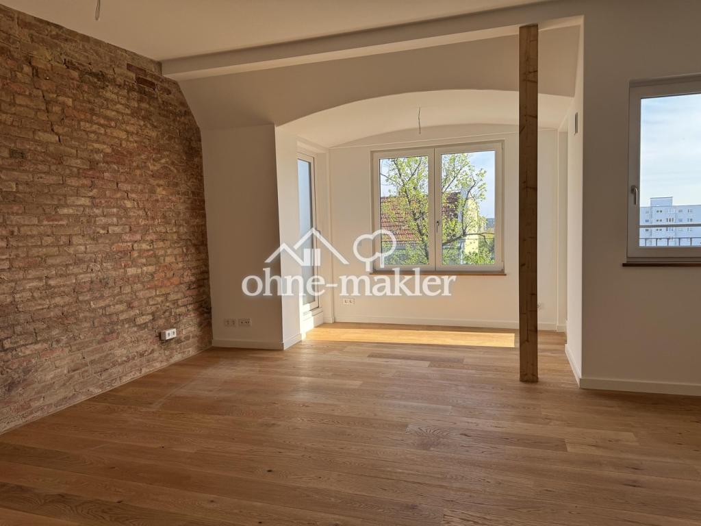 Wohnzimmer mit Ziegelwand