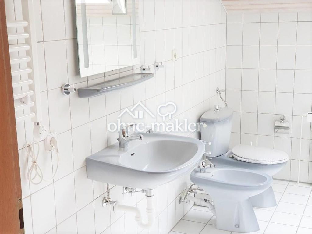 3 Zimmer Wohnung mit neuer moderner Küche, Südhang, Ortsrand in Hünst.- Wallbach - Photo 1