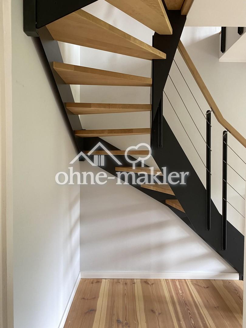 Treppe zum DG