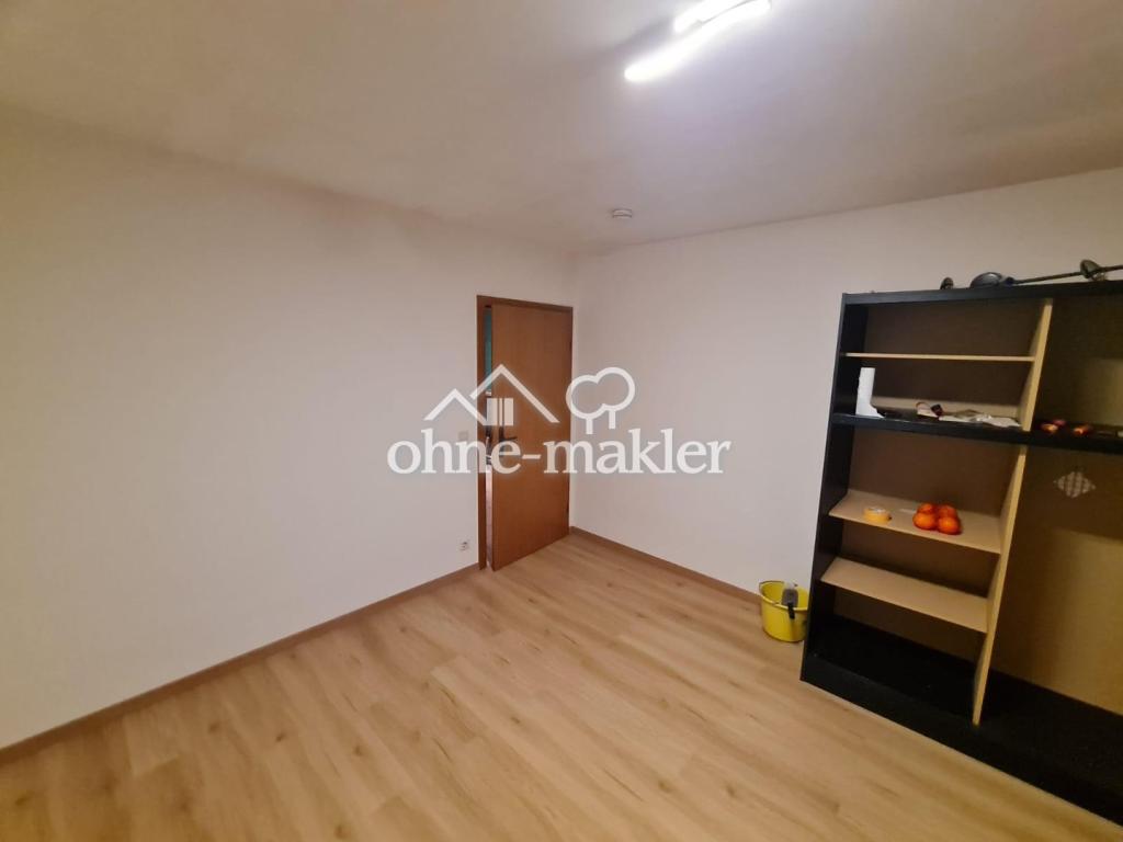 Helle 4-Zimmer-Wohnung mit Balkon & Einbauküche in Stutensee - Foto 2
