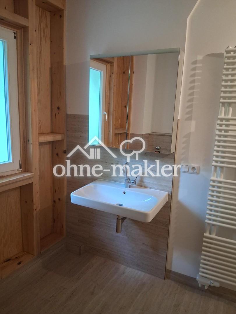 Schöne neu errichtete 3 bis 4 Zimmer-Dachgeschosswohnung mit geh. Innenausstattung und Dachterrasse - Photo 4