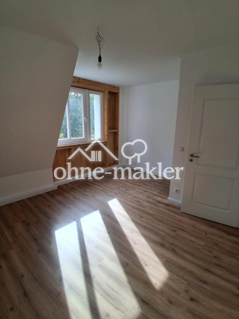 Schöne neu errichtete 3 bis 4 Zimmer-Dachgeschosswohnung mit geh. Innenausstattung und Dachterrasse - Photo 2