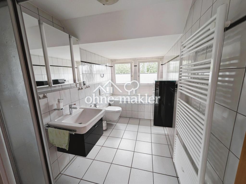 Badezimmer Ansicht 2