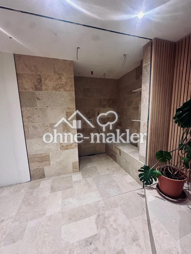 Walk-In-Dusche 1.OG