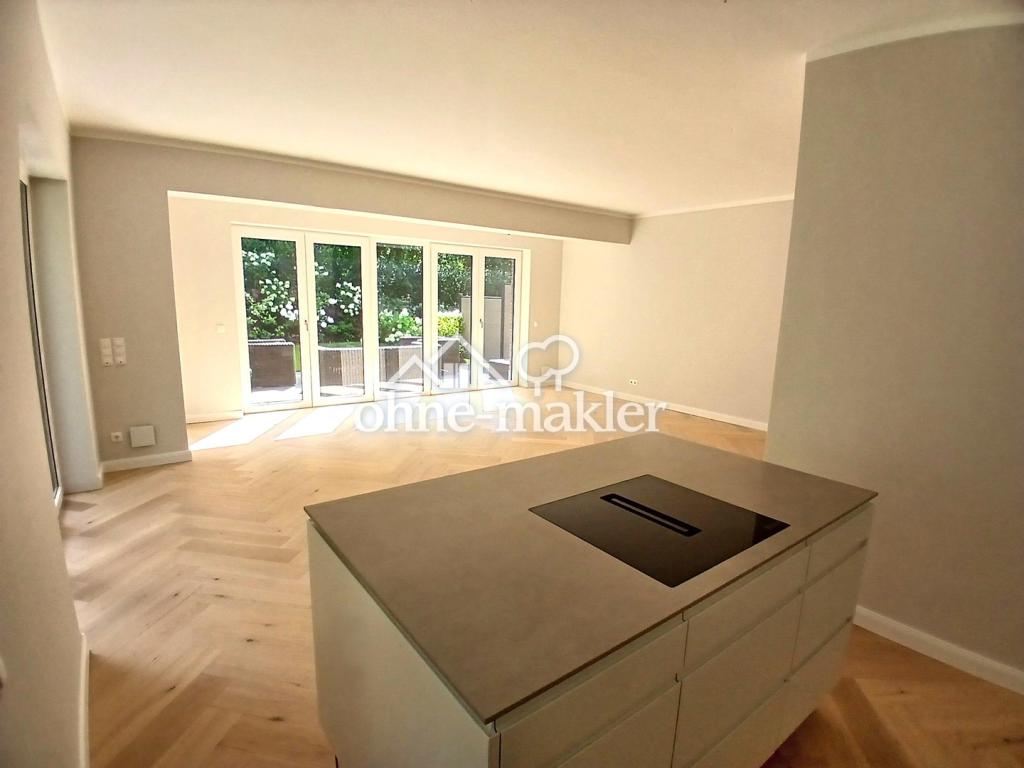 Blick ins Wohn- und Esszimmer