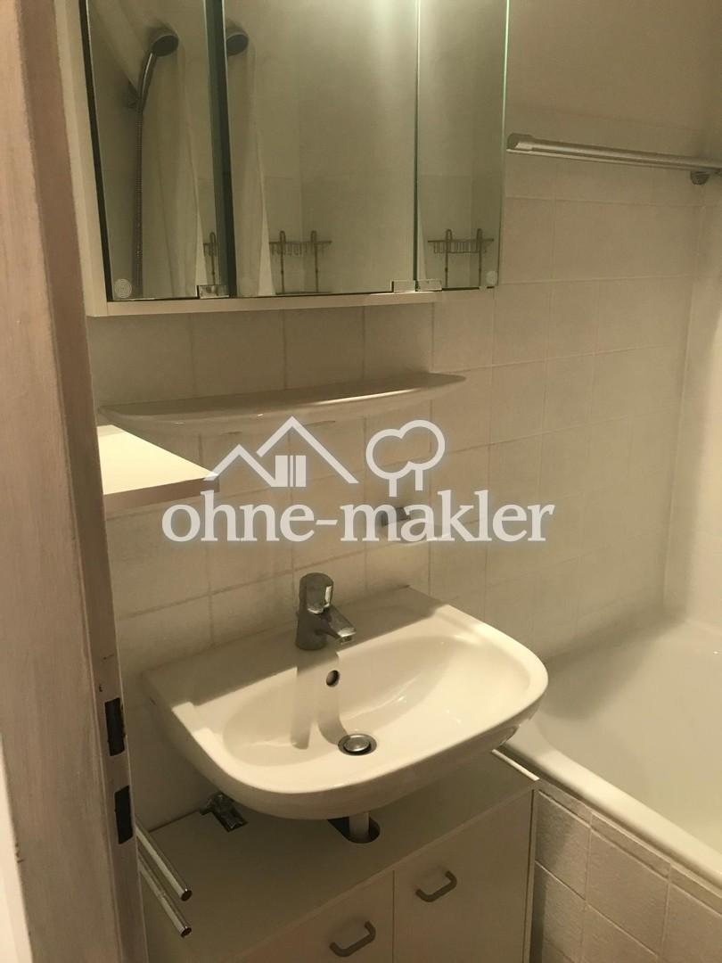 Badezimmer mit Badewanne