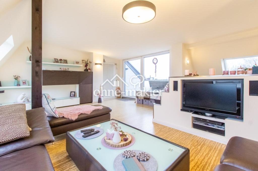 Traumhafte Maisonette mit Terrasse & Weitblick – Vollmöbliert & Hochwertig ausgestattet - Foto 3