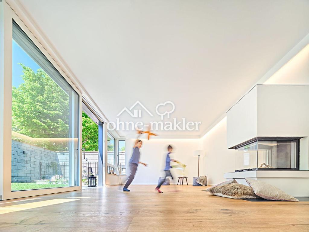 Wohnzimmer mit Kamin