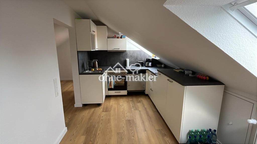 2 Zimmer in teilmöblierter Dachgeschosswohnung – renoviert & WG geeignet | mit EKB - Foto 5