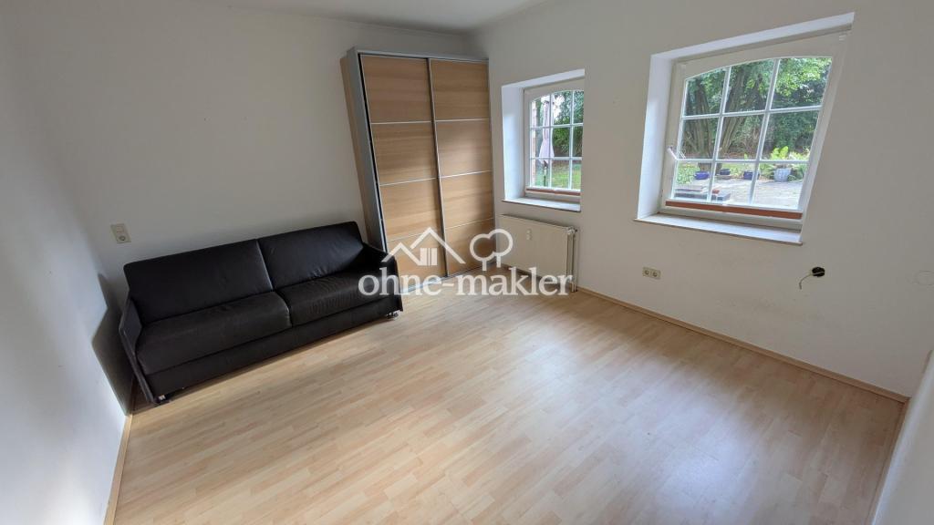 Schlaf-/Bürozimmer 2