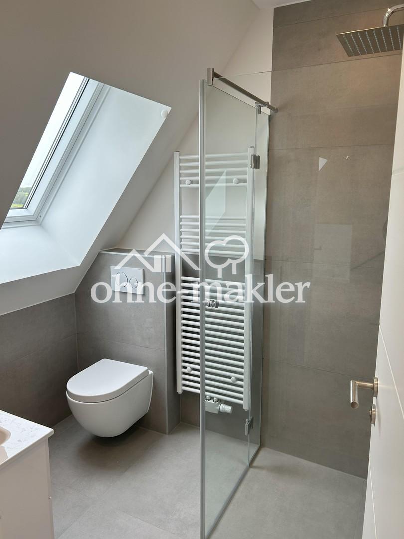 WG-Zimmer in 4er WG komplett saniert und modern - Photo 2