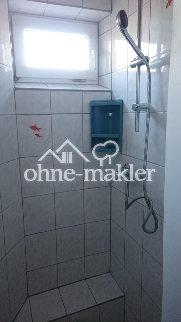 Dusche obere Wohnung