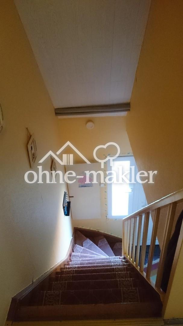 Blick auf Treppe obere Wohnung