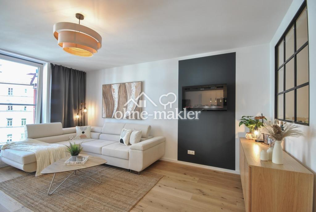 Wohnzimmer  Couch+Kamin