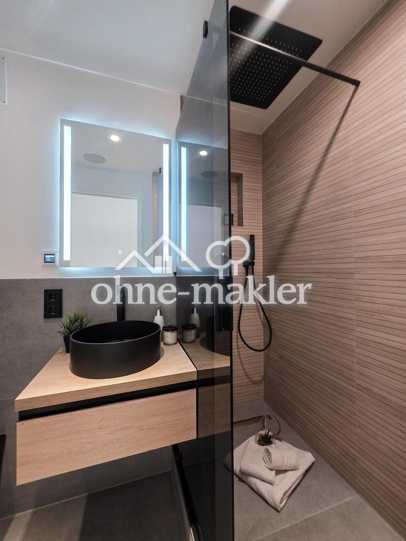 Wellness-Bad mit Rainshower