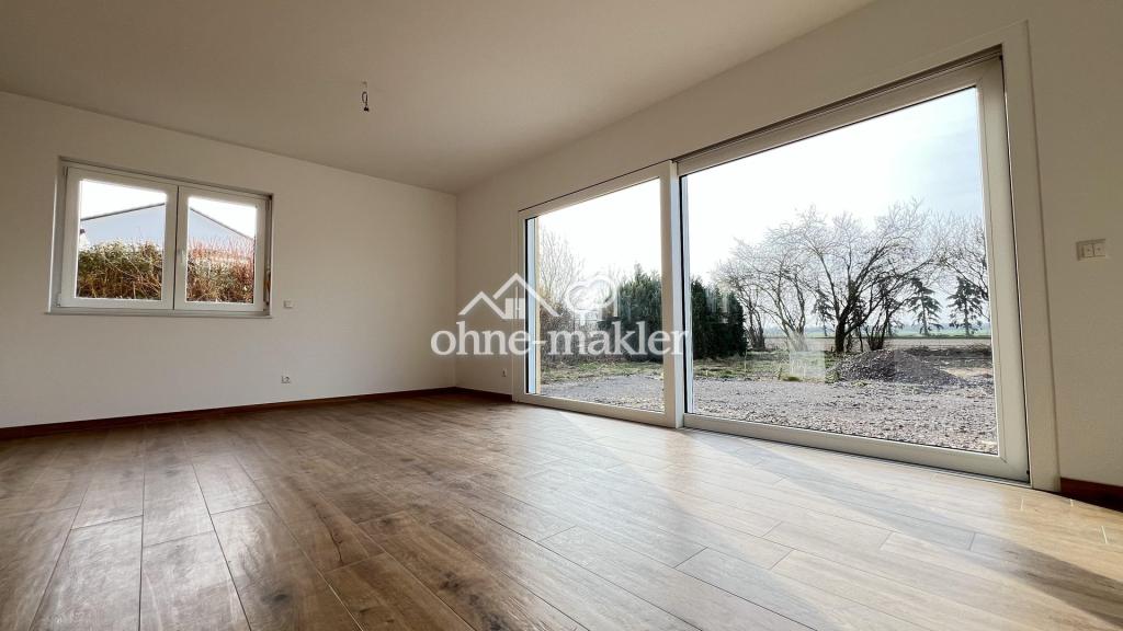 Ruhe mit Blick über Felder: Exklusives wohngesundes Plusenergie-Doppelhaus, S-Bahn fußläufig - Photo 1