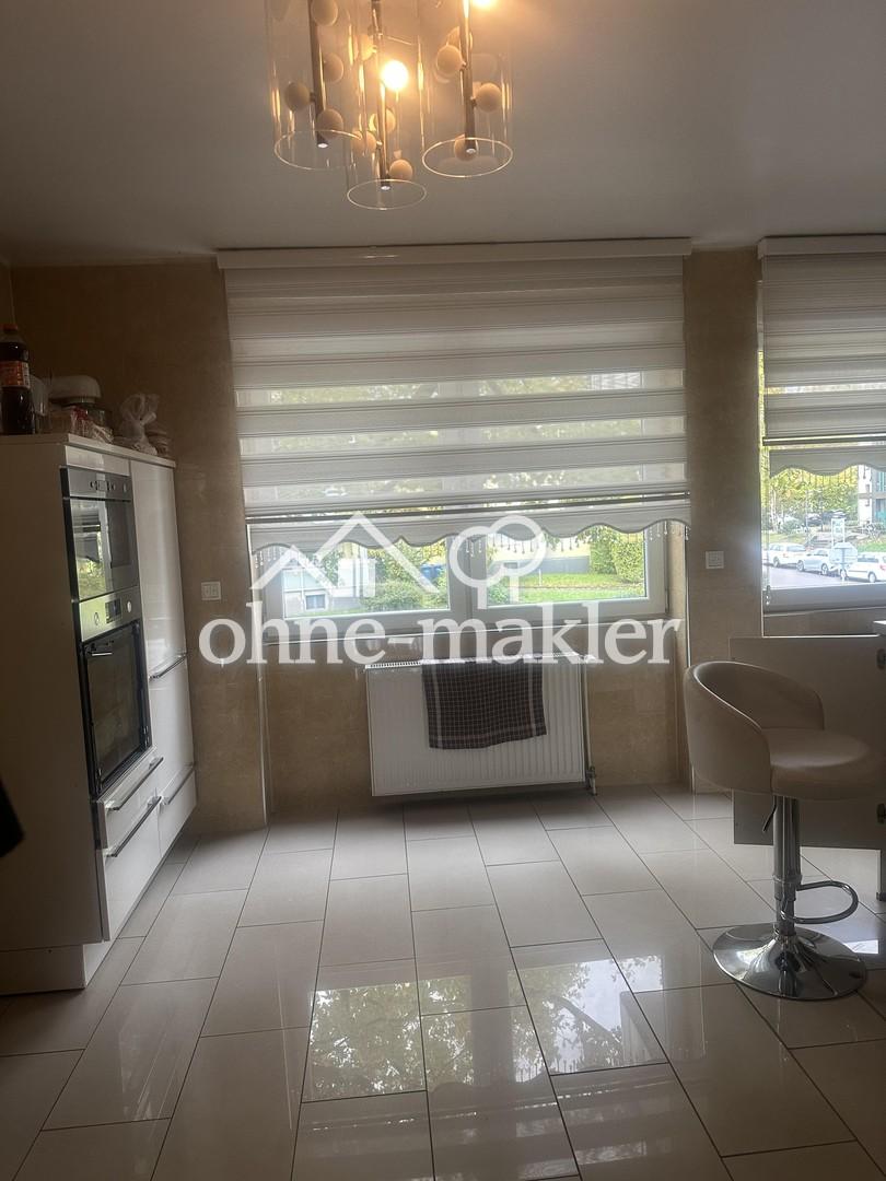 Großzügige, helle Wohnung in zentraler Lage - Photo 2