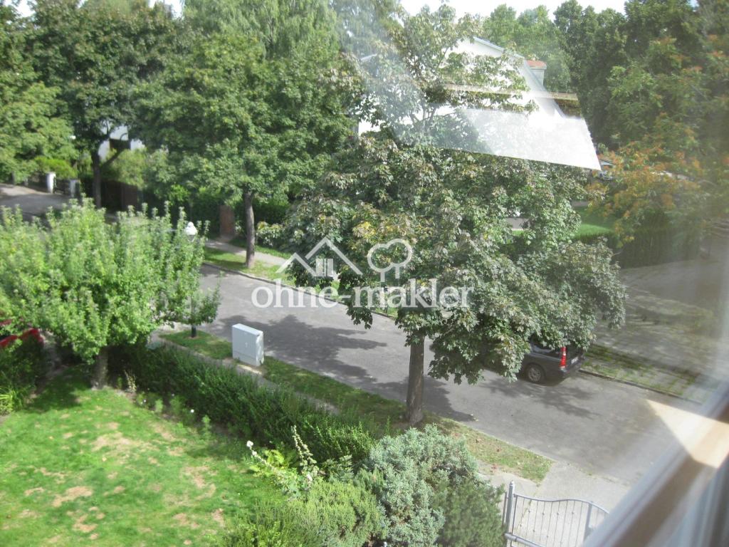 Sonnige 3-Zimmer-Stadtvillenwohnung in Zehlendorf • 109 m²• Vollmöbliert • Süd-West-Lage - Photo 3