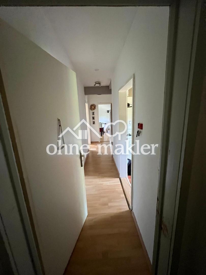 Blick Eingangstür/Flur