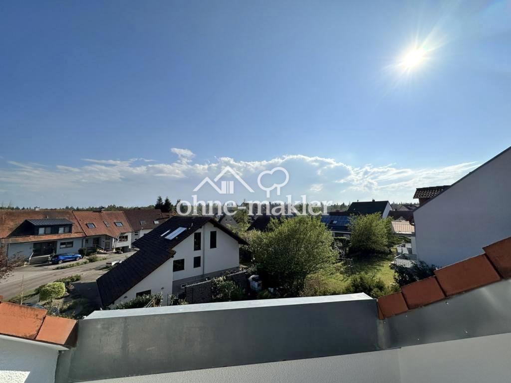 Dachwohnung (2.OG) mit EBK, Dachterrasse + Stellplatz in angenehmer Lage von Kirrlach! - Photo 5