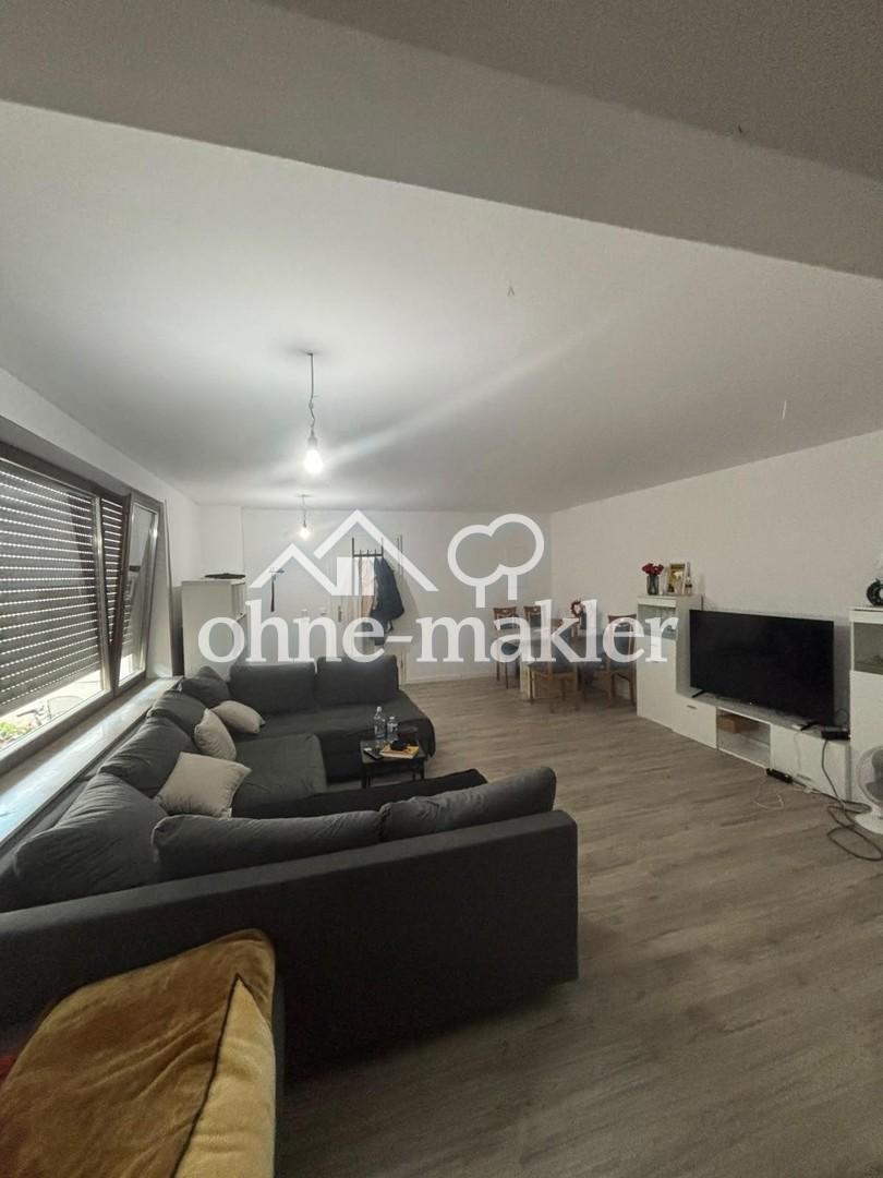 Helle 2-Zimmer-Wohnung, 75 m², kernsaniert, mit Terrasse und Garage - Photo 1