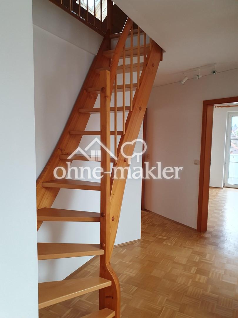 28a OG Zugang Dachstudio