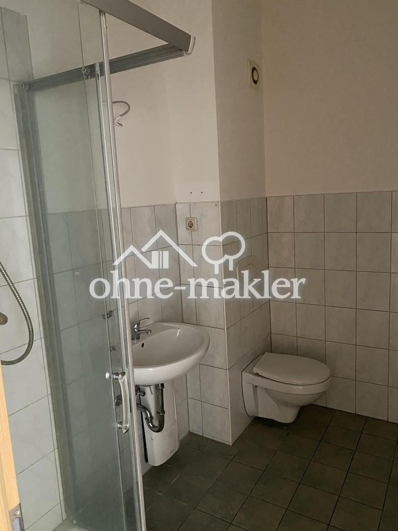 3-Raum-Wohnung in der Anklamer Straße / Nähe Theater zu vermieten - Photo 2