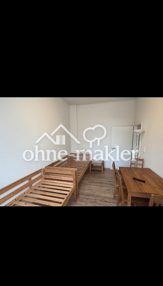Wohn-/ Schlafzimmer