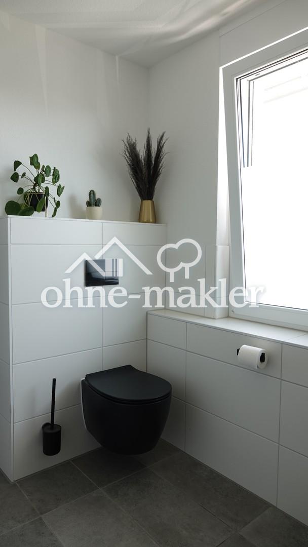 Toilette im Bad OG