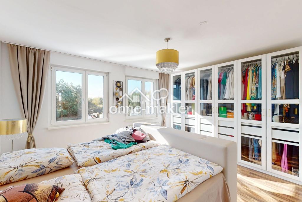 Schlafzimmer 1.OG